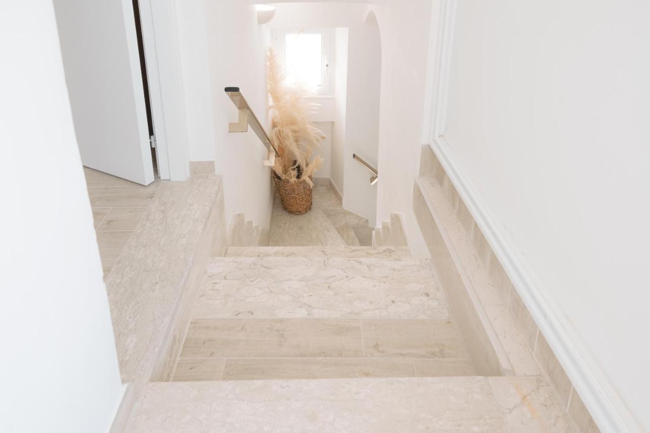 Palazzo Toselli Apartment Ostuni Bagian luar foto