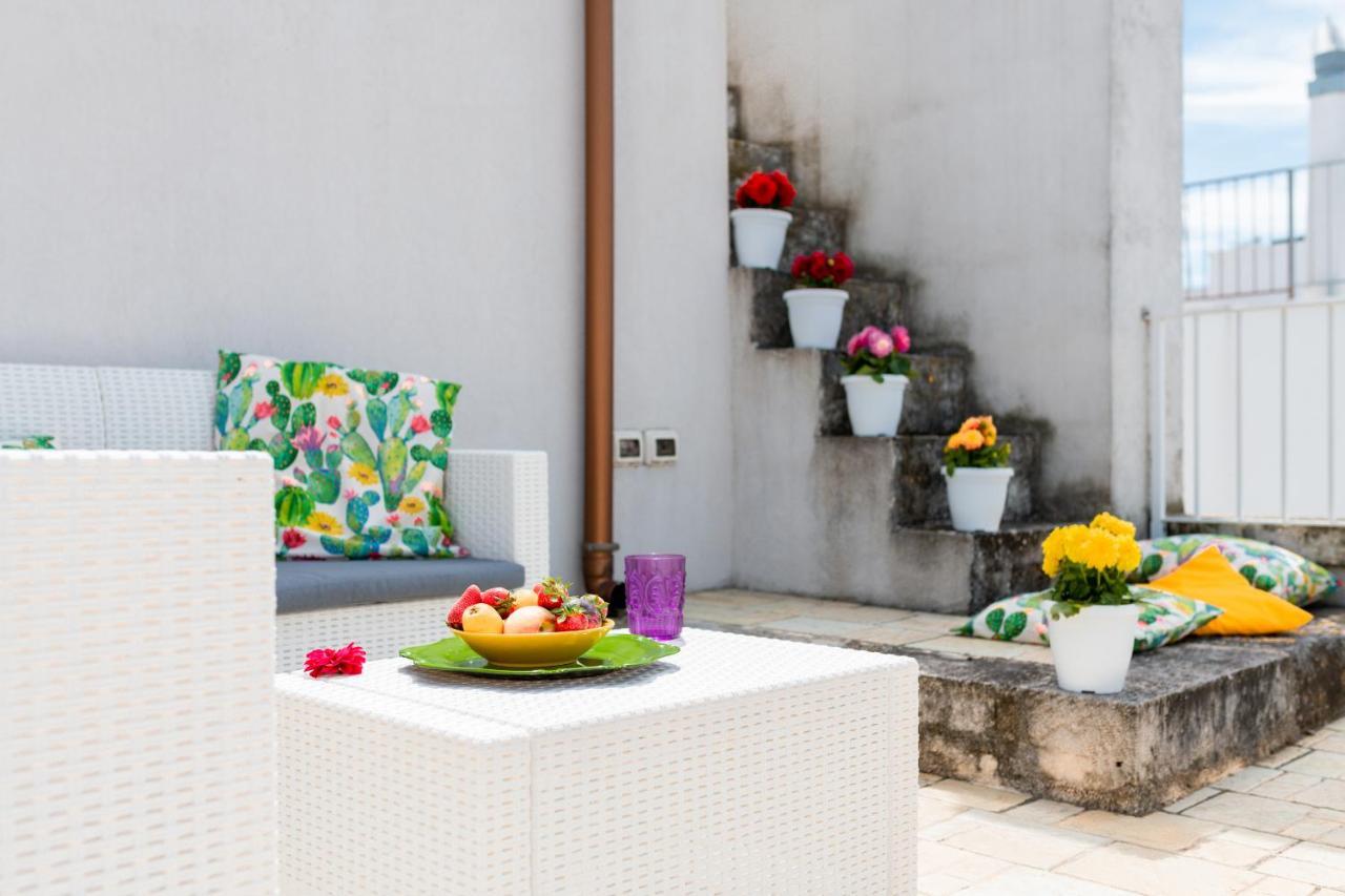 Palazzo Toselli Apartment Ostuni Bagian luar foto