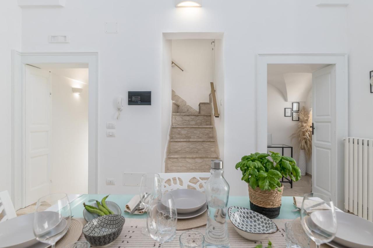 Palazzo Toselli Apartment Ostuni Bagian luar foto