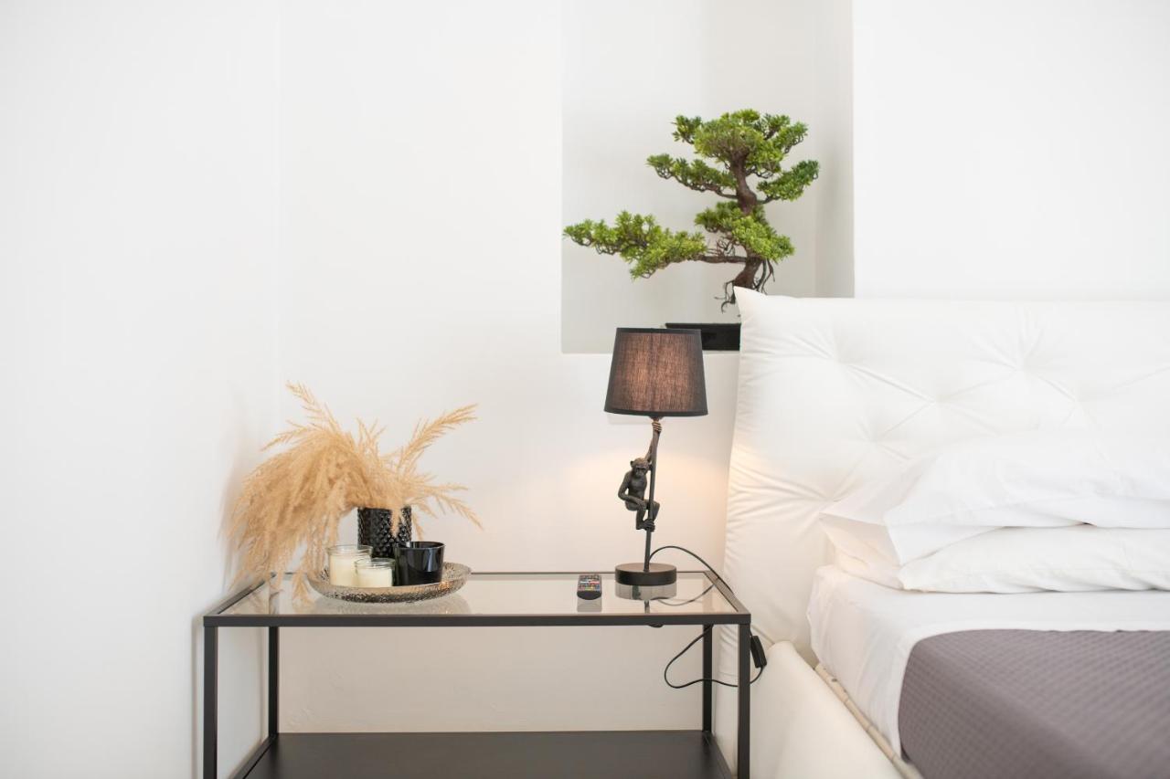 Palazzo Toselli Apartment Ostuni Bagian luar foto